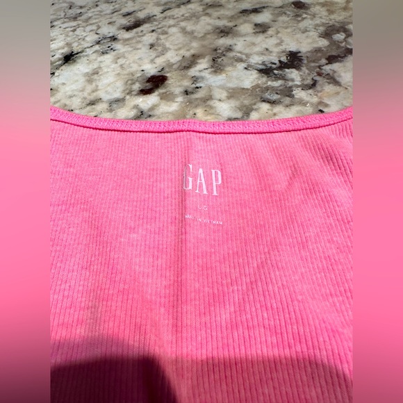 GAP Pink Womens Tank Top - Picture 2 of 2